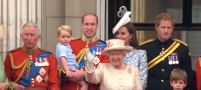 queen-elizabeth-heartbreak-royal-to-celebrate-christmas-alone-monarchs-reunion-with-prince-charles-andrew-william-harry-and-other-family-members-might-not-happen-amid-omicron-surge