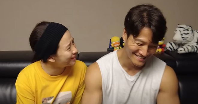 song-ji-hyo-shares-true-feelings-toward-love-line-with-running-man-co-star-kim-jong-kook