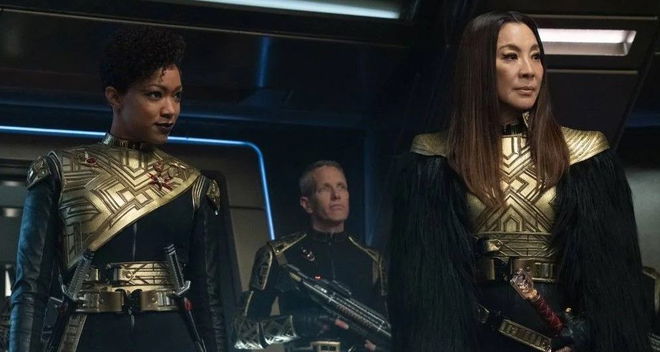 Star Trek: Discovery Season 3 Episode 10 Teases Return to Mirror Universe