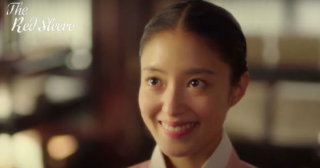 lee-se-young-scores-peoples-attention-with-her-buzz-worthy-acceptance-speech-at-2021-mbc-drama-awards
