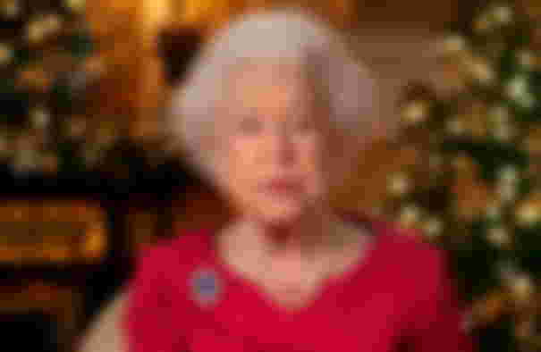queen-elizabeth-shock-buckingham-palace-reportedly-missed-a-powerful-opportunity-by-not-releasing-monarchs-photo-with-lilibet-royal-commentator-claims