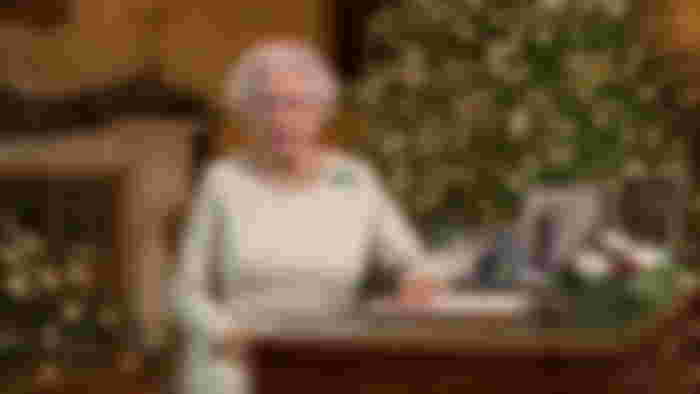 queen-elizabeth-shock-prince-harrys-grandmother-reportedly-didnt-oppose-his-marriage-to-meghan-markle-because-the-stakes-are-lower-compared-to-prince-william-royal-biographer-claims
