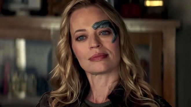 Star Trek: Jeri Ryan Admits She was Petrified of Returning in Picard