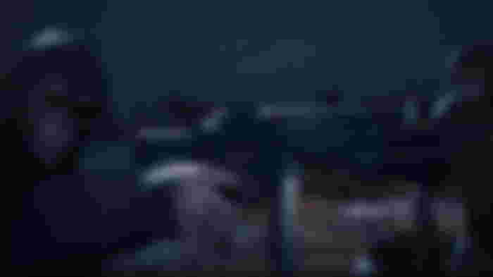 Planet of the Apes screenshot showing a monkey holding an assault rifle