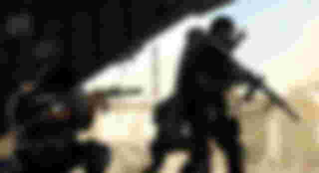 Screenshot of Warzone 2 players leaving landed helicopter holding guns