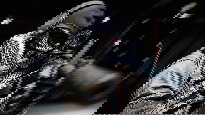 Image showing Ghost aiming down sights