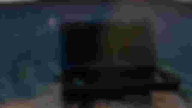 Screenshot showing Dead Island 2 crate inside swimming pool
