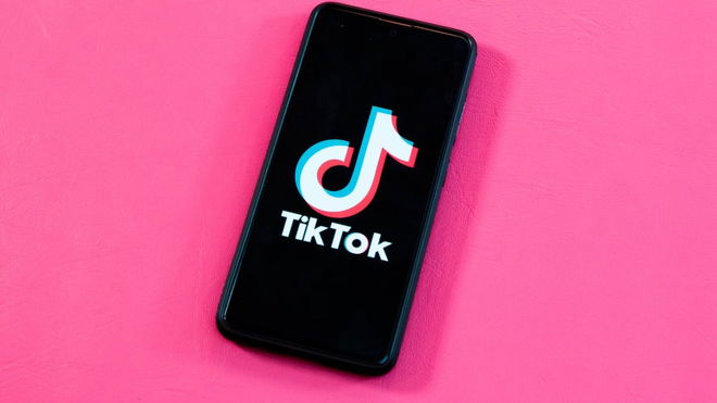 WCD girl TikTok meaning - An image of the TikTok logo on a phone