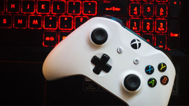 Xbox remote on a gaming laptop's keyboard