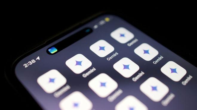 Gemini icons on iPhone.