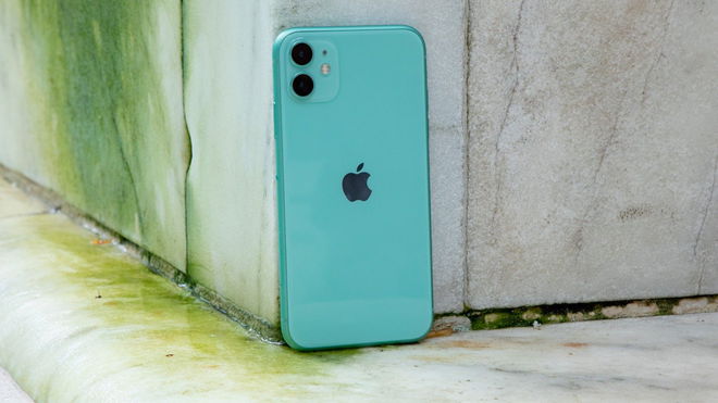 Will iPhone 11 get iOS 18? - An image of an iPhone 11