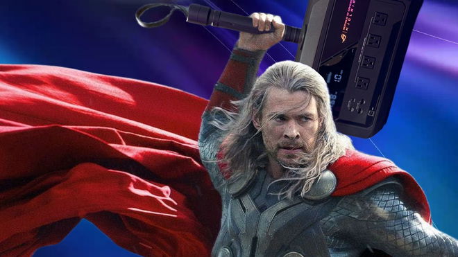 Chris Hemsworth as Thor in the Marvel movies holding the ASUS ROG Mjolnir power bank