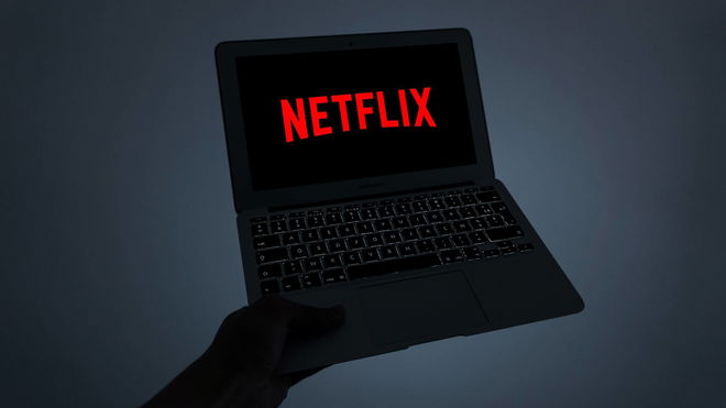 Netflix error code NW-3-6 - An image of the Netflix loading screen on a Macbook