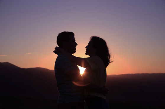 5 Entirely New Challenges that Modern Couples Are Facing in a Digital Era