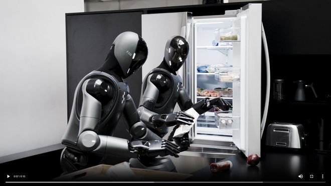 Figure robots arranging groceries.