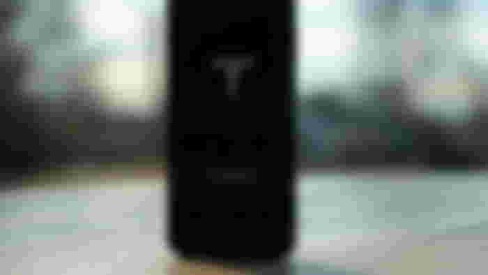 Tesla Smartphone